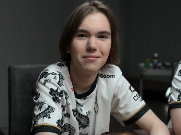 体育官方：曼联签下切尔西中场芒特