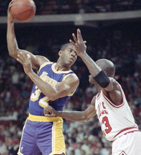 国青正全力 国青正全力