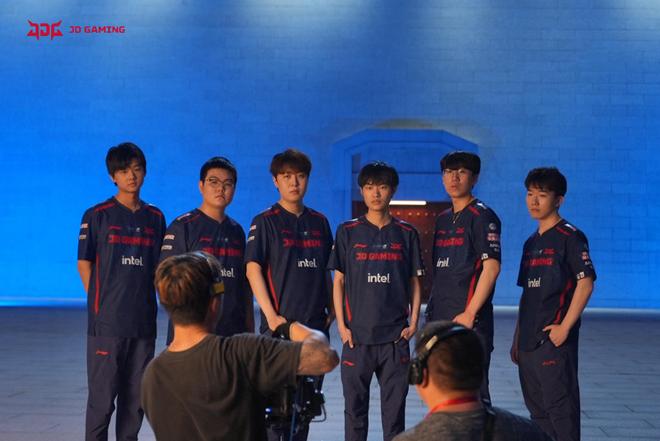 他特别注重 他特别注重