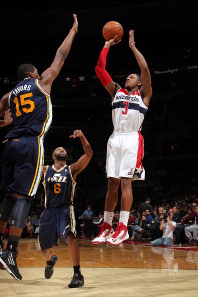 中超第2輪上海申花2-0上海海港 巴索戈進球楊旭破球荒.