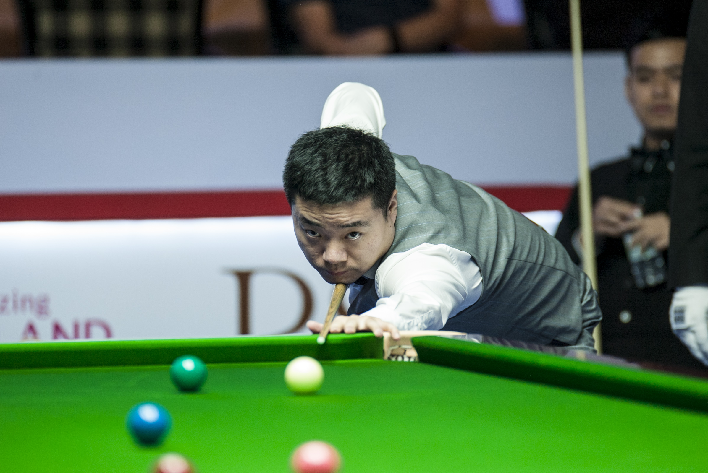 球队将努力 球队将努力